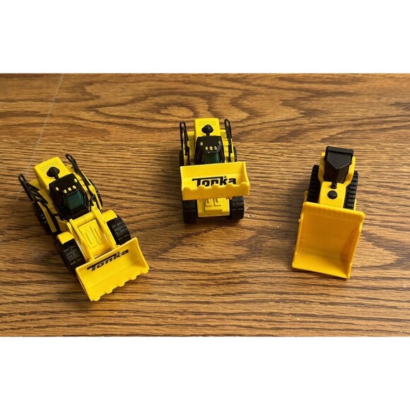 2 of‎ The 4" DieCast Tonka Front End Loader, Funrise Hasbro 2012 Vietnam; Plus 1 - Picture 1 of 6